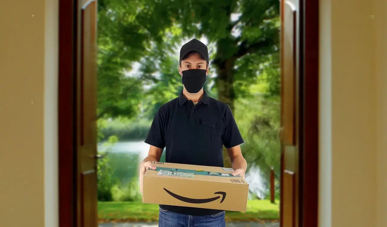 ¿Tienda online propia o vender en marketplaces?