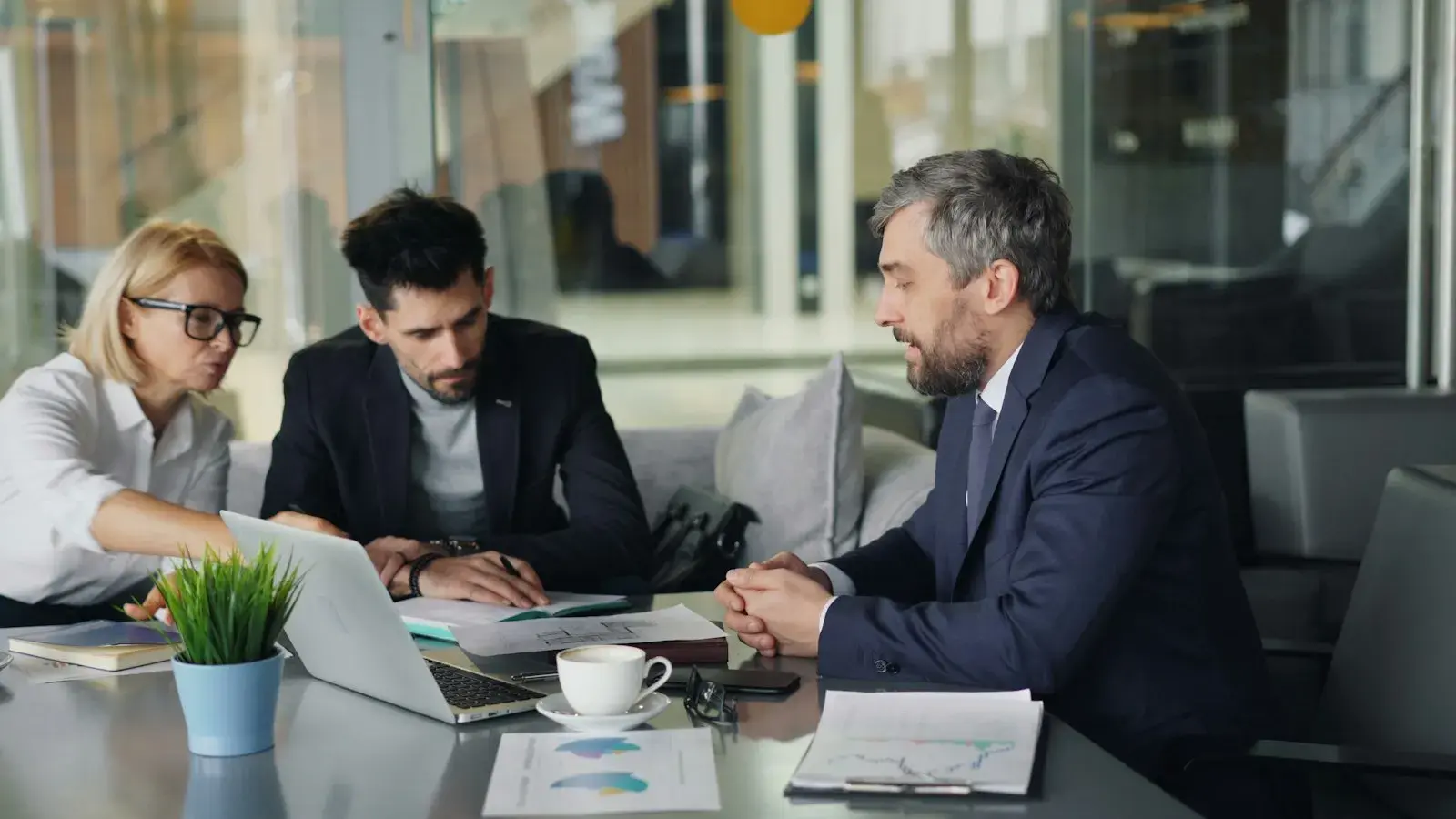 Cuánto cuesta una web de empresa en 2026 y qué incluye (B2B)